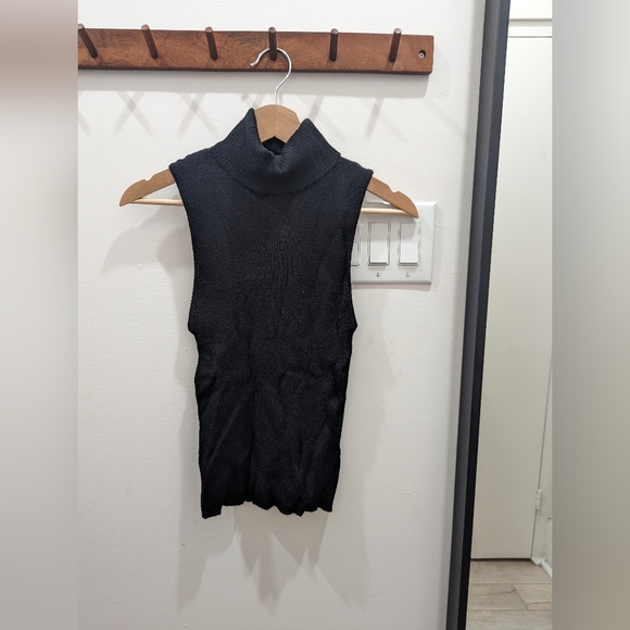 Forever 21 Turtleneck Tank - Picture 2 of 3